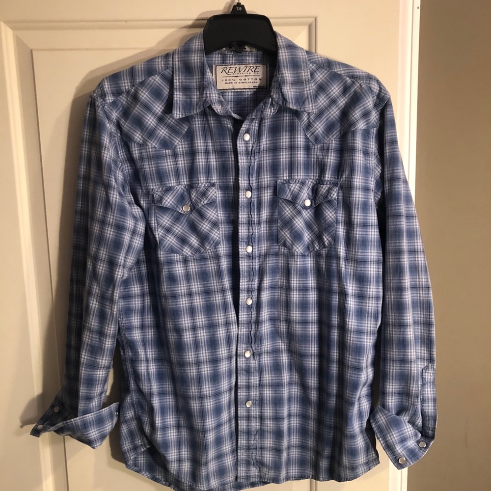 Western style snap-up long sleeve shirt